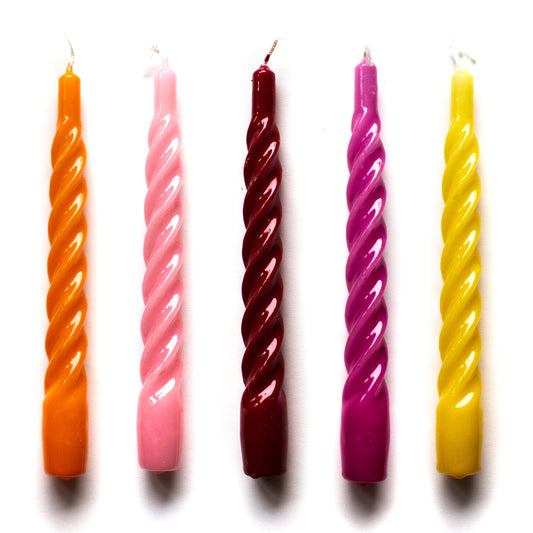 5 TWISTED CANDLES