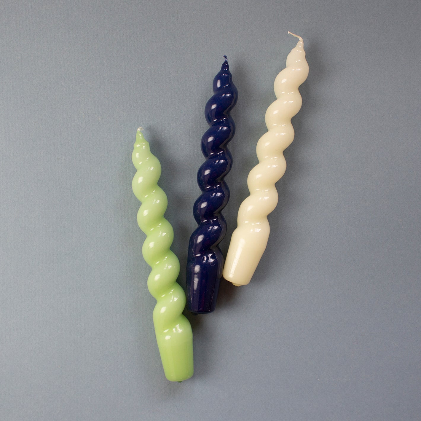 3 WAVY CANDLES - choose 3 colors