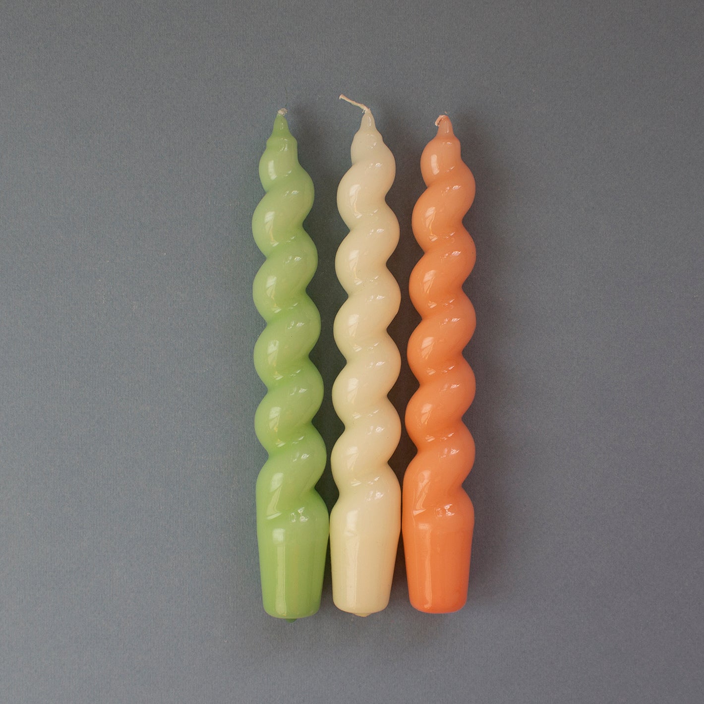 3 WAVY CANDLES - choose 3 colors