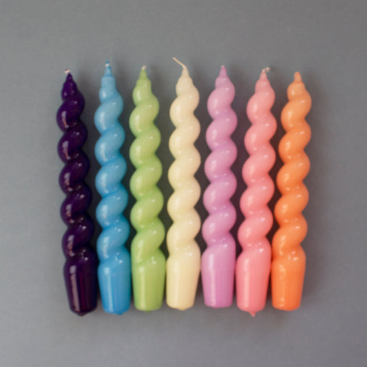 7 WAVY CANDLES