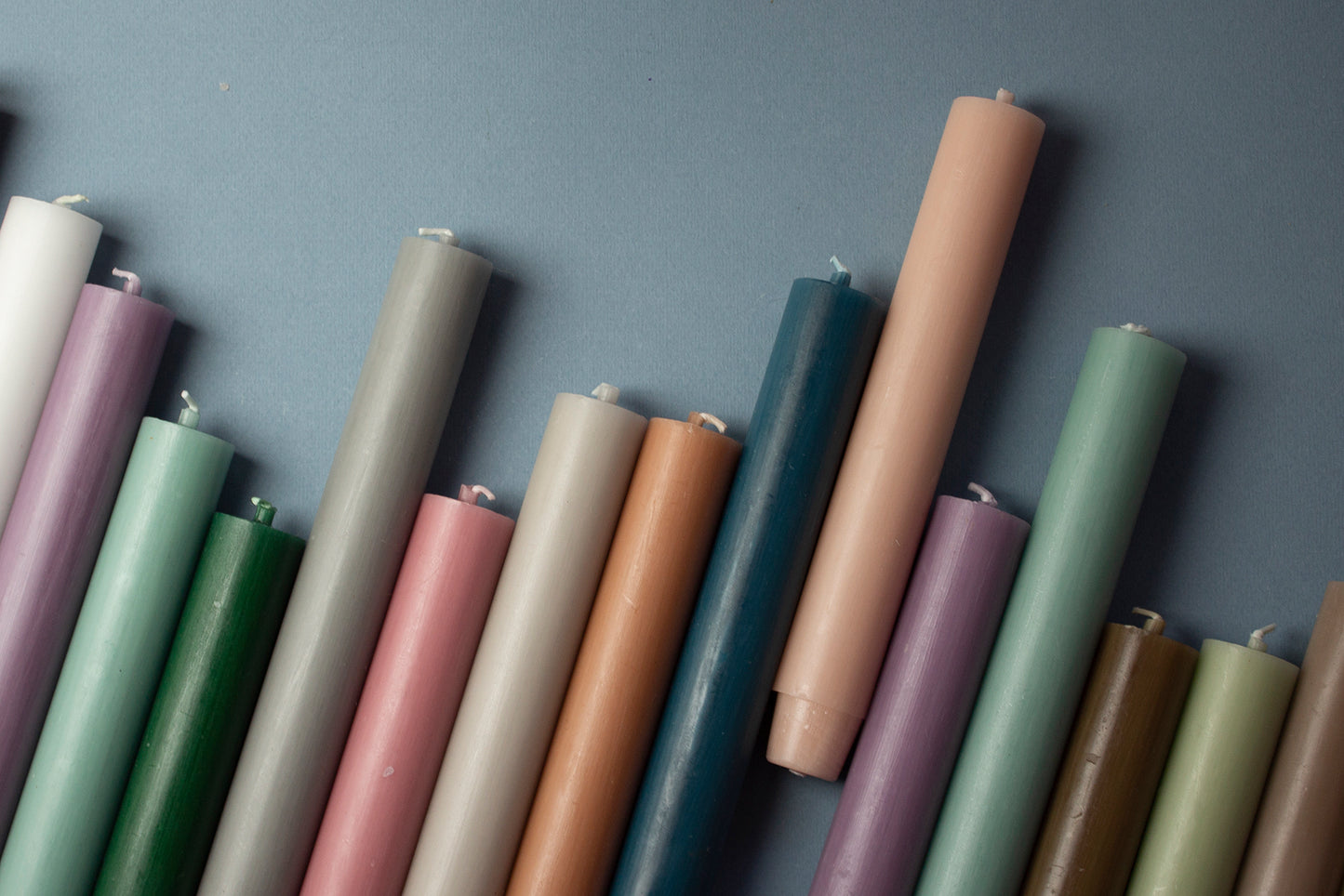SET 11 CANDLES - choose 4 colors